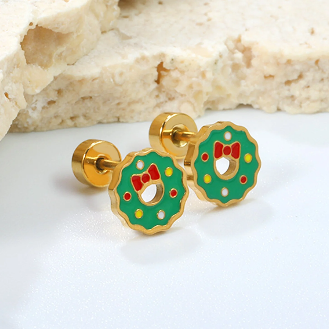 Wreath Flat Back Studs