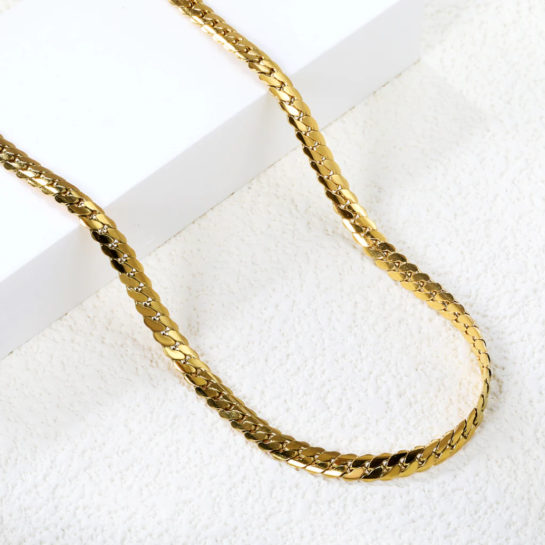 Sleek Gold Curb Chain Necklace