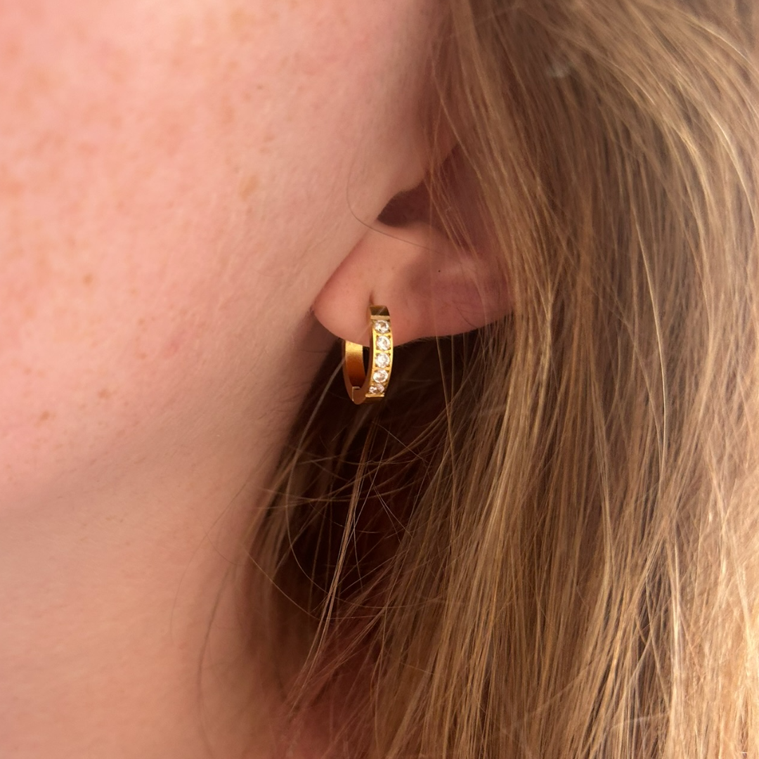 Everyday Sparkle Huggies Gold