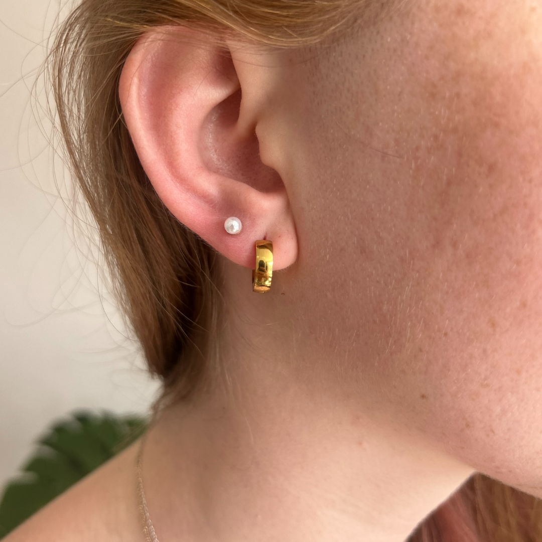 Classic Bold Huggies Gold