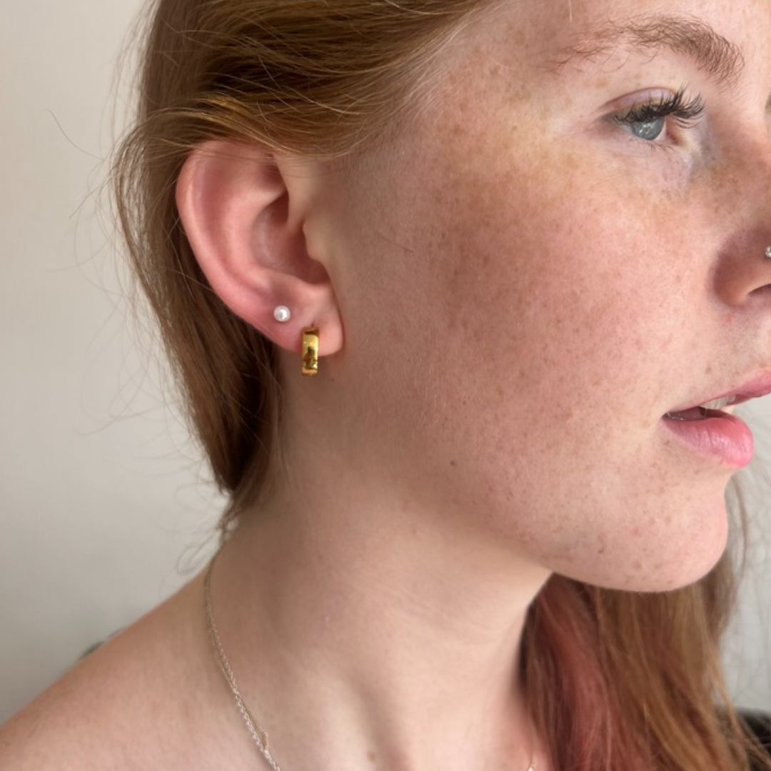 Classic Bold Huggies Gold