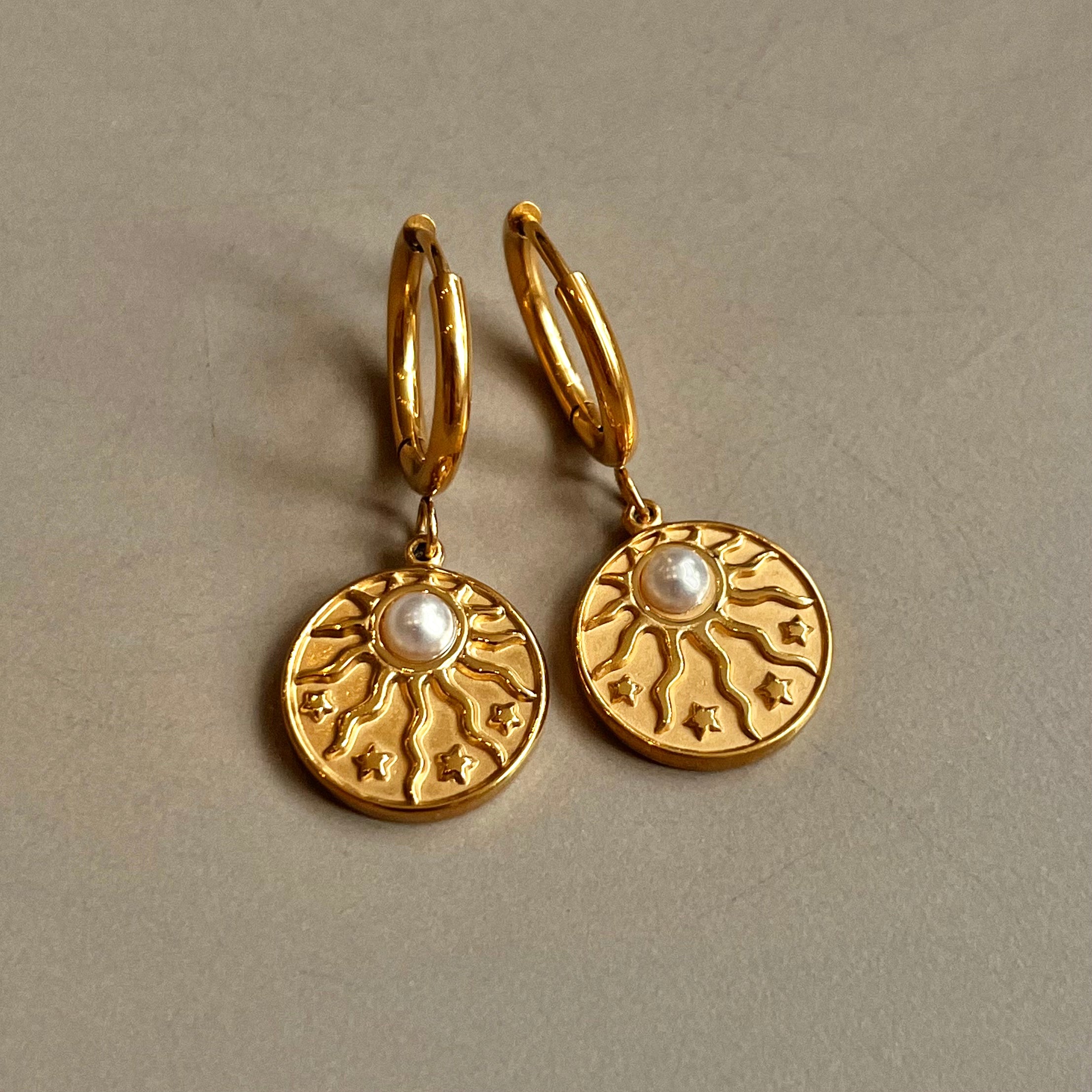 Celeste Coin Golden Huggies