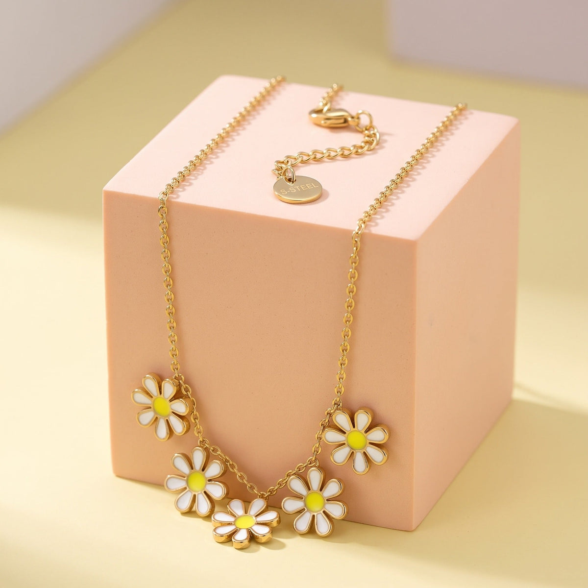 Daisy Chain Necklace