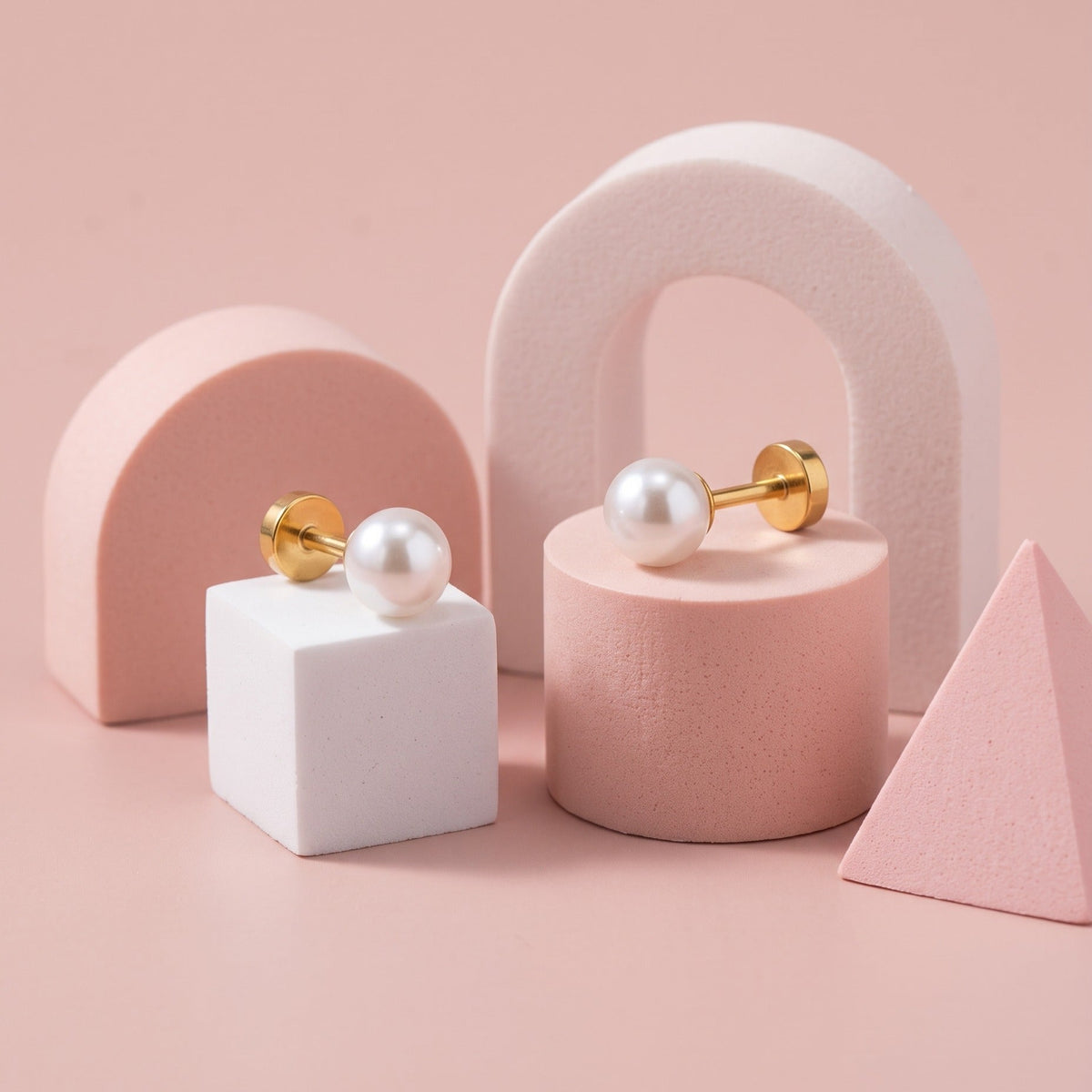 White Pearl Flat Back Studs Gold