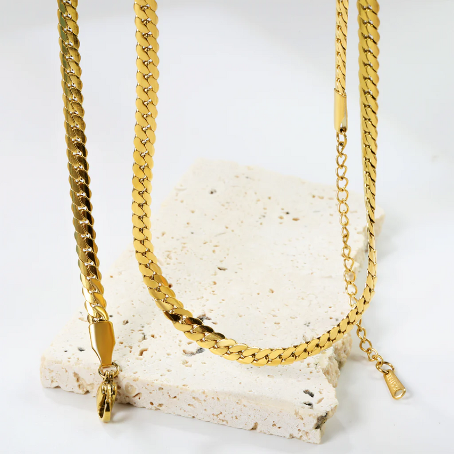 Sleek Gold Curb Chain Necklace