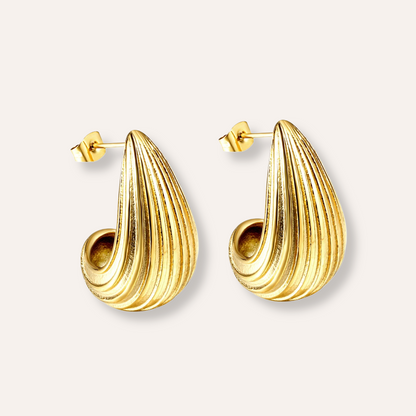 Ridged Teardrop Hoops
